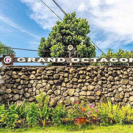 Grand Octagon Resort Laoag Eksteriør billede